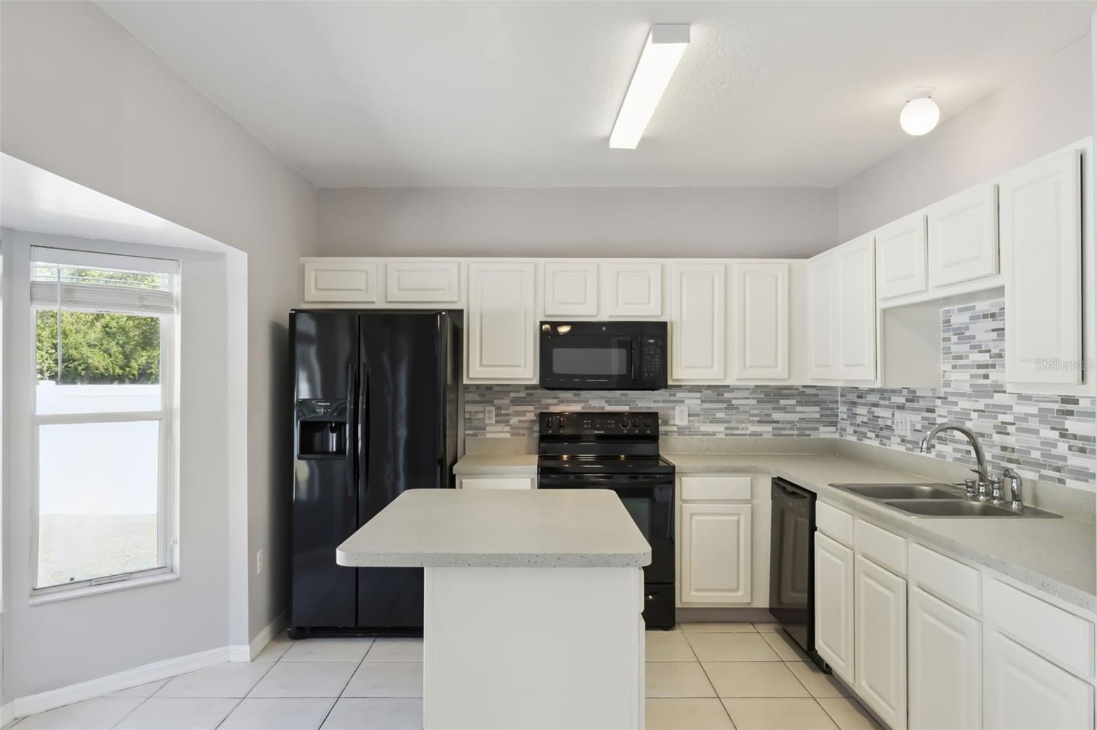 Image 9 of 37 For 4350 Boca Woods Dr