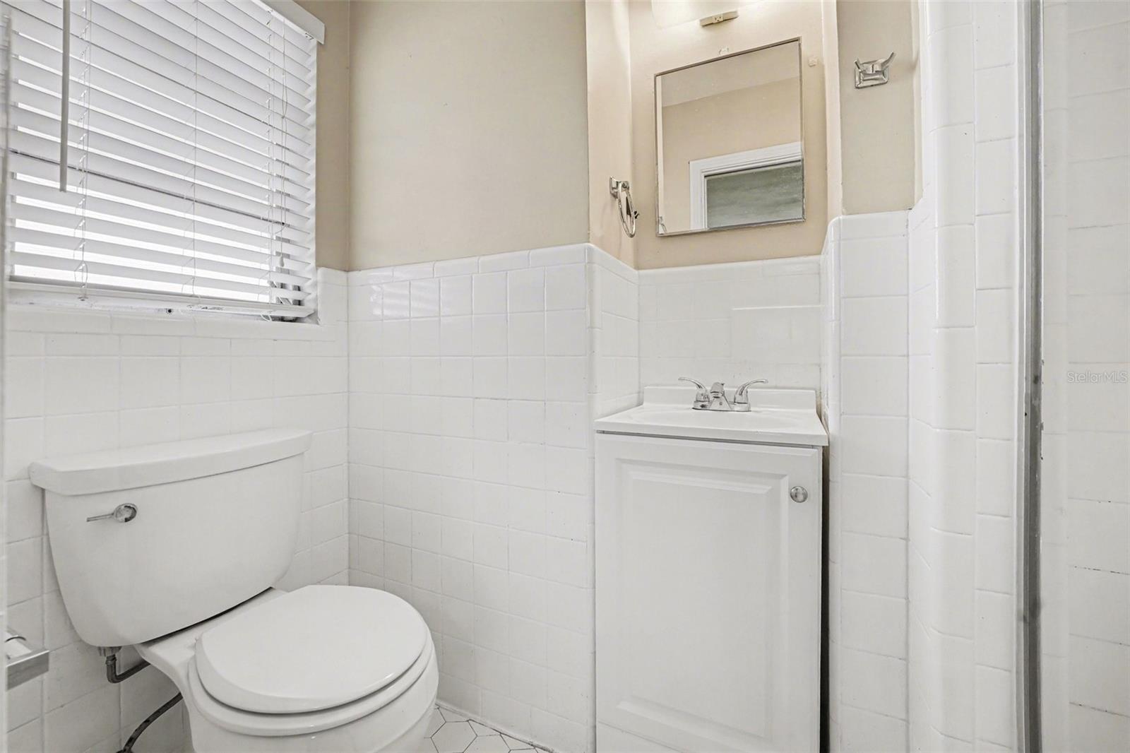 Image 9 of 15 For 521 Palmeden Drive