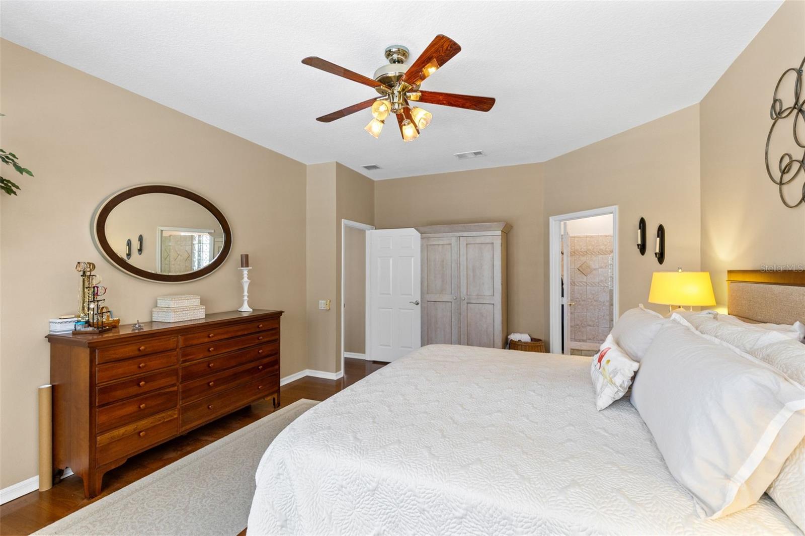 Image 16 of 40 For 226 Chestnut Ridge Street