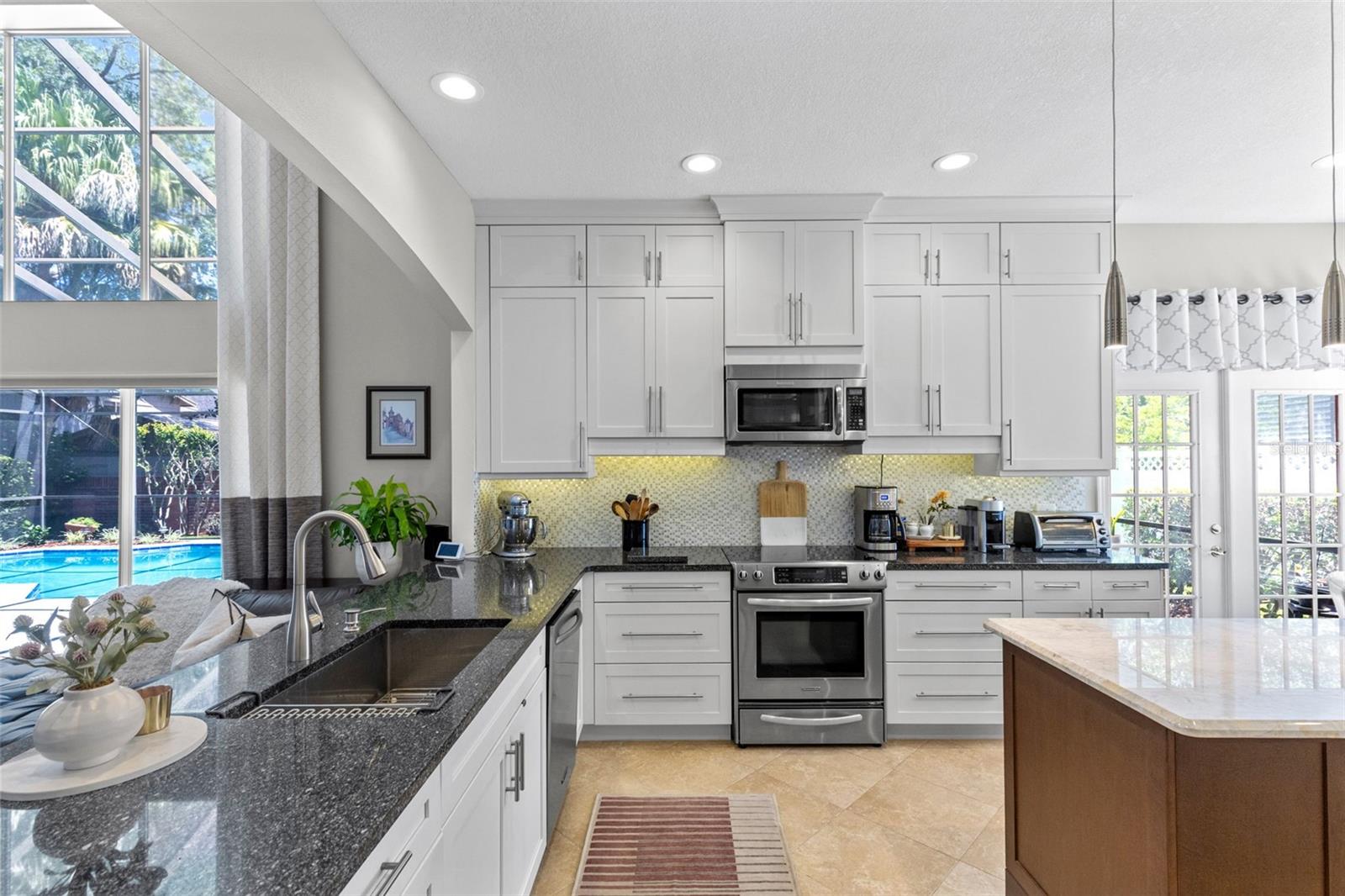 Image 6 of 40 For 226 Chestnut Ridge Street