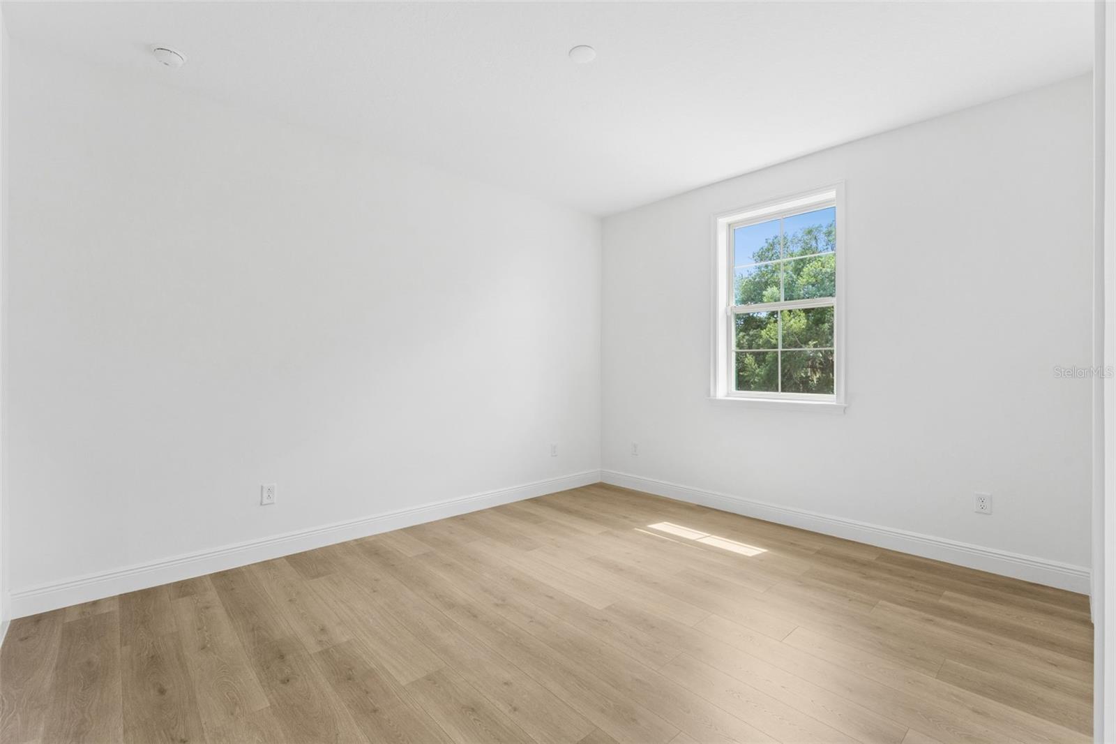 Image 29 of 57 For 13259 Bromborough Drive