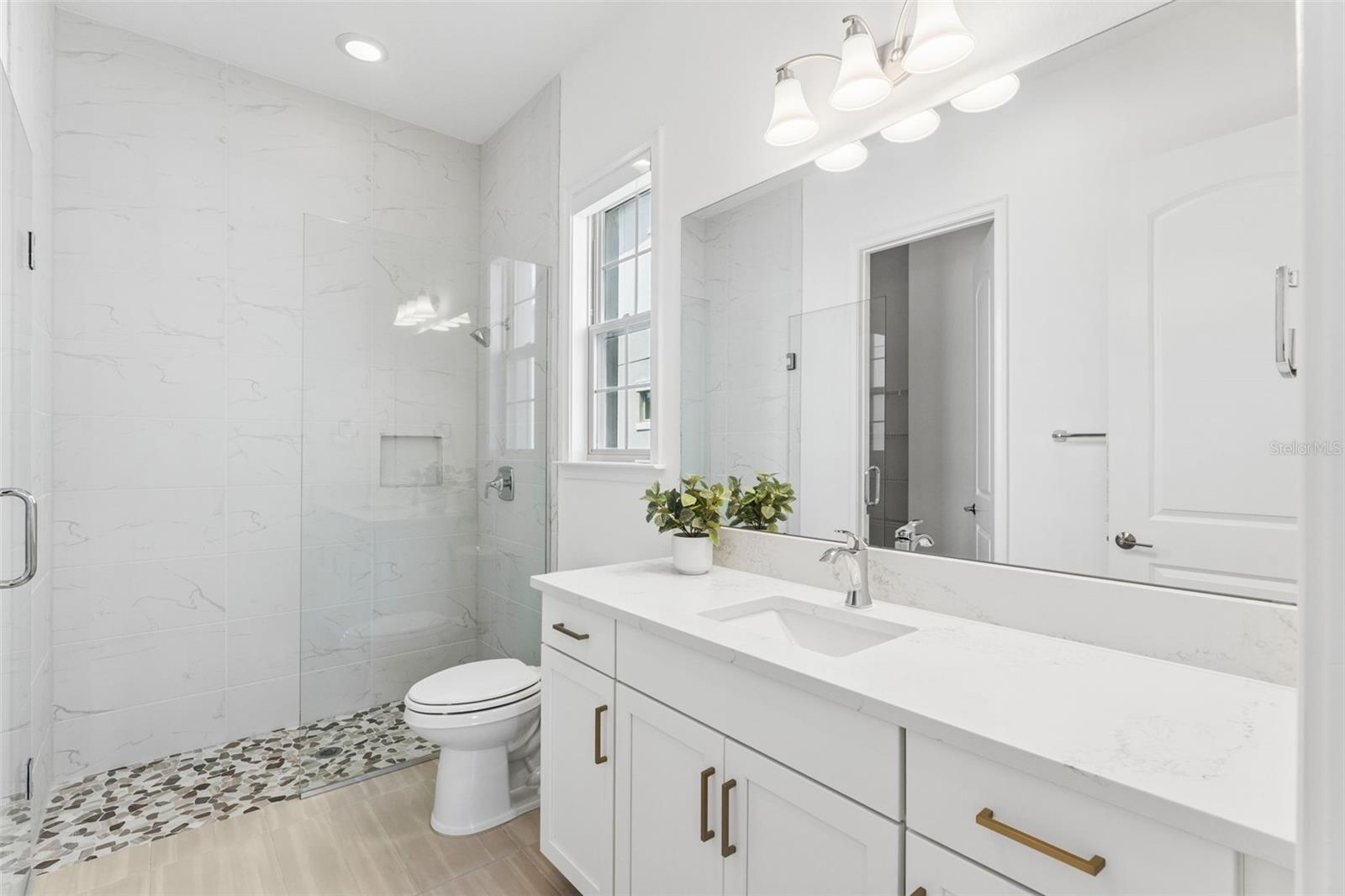 Image 32 of 57 For 13259 Bromborough Drive