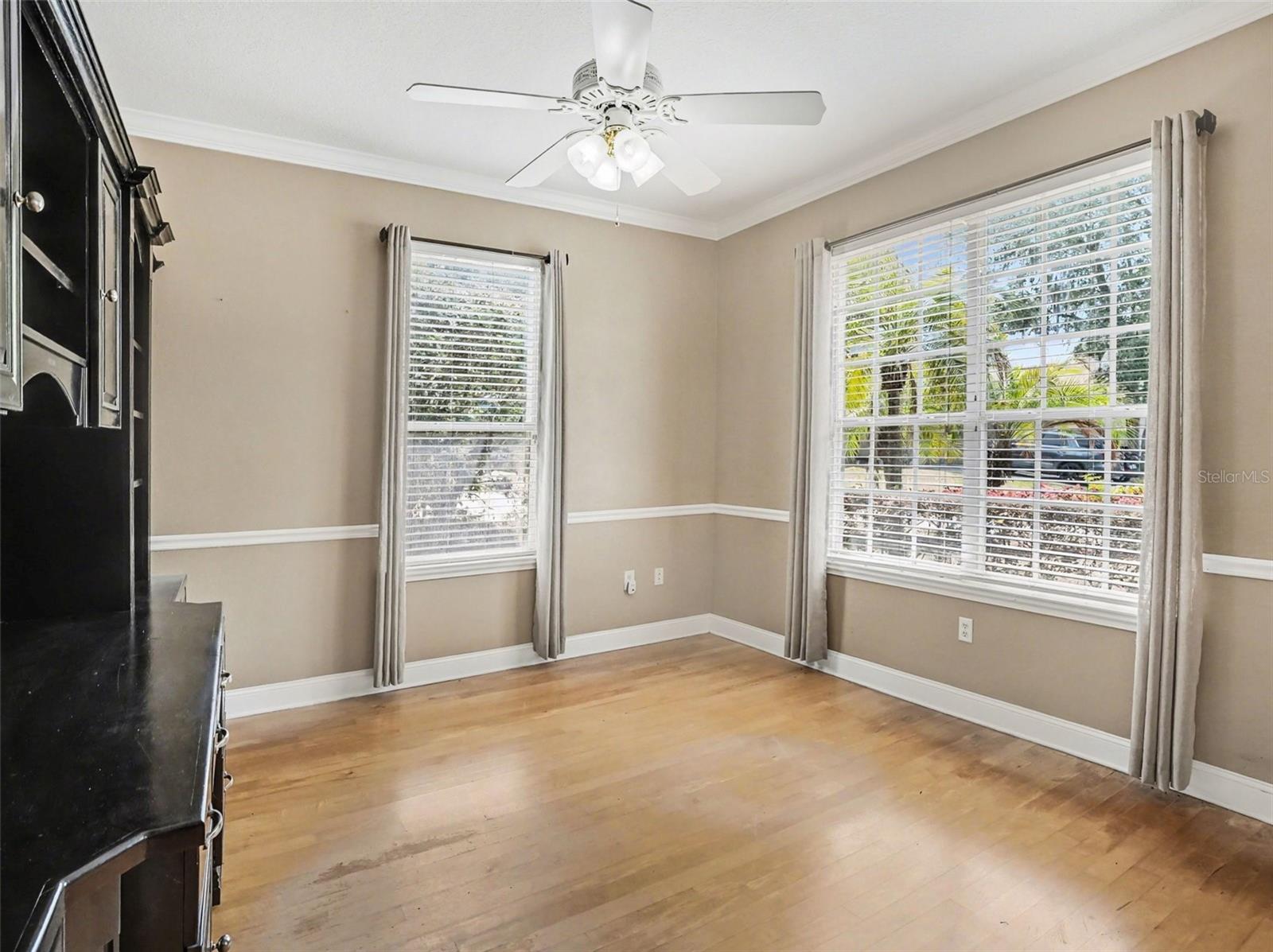 Image 13 of 50 For 609 Statenville Court