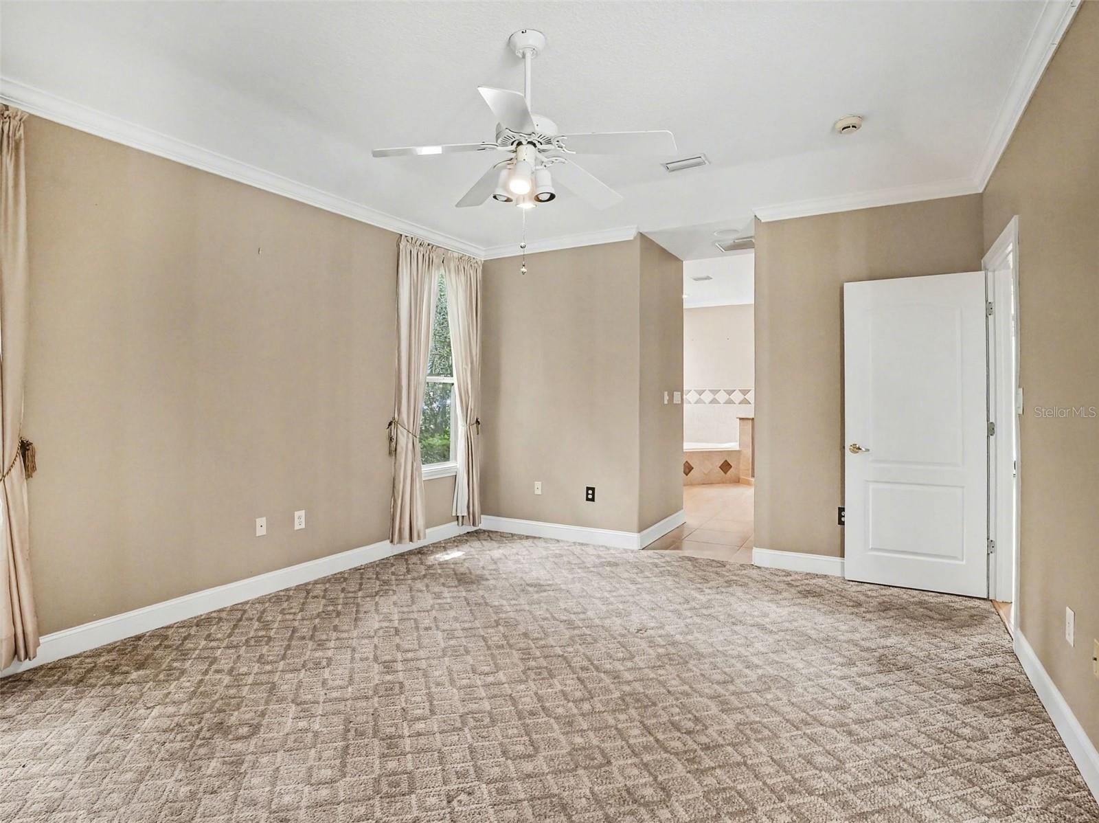 Image 22 of 50 For 609 Statenville Court