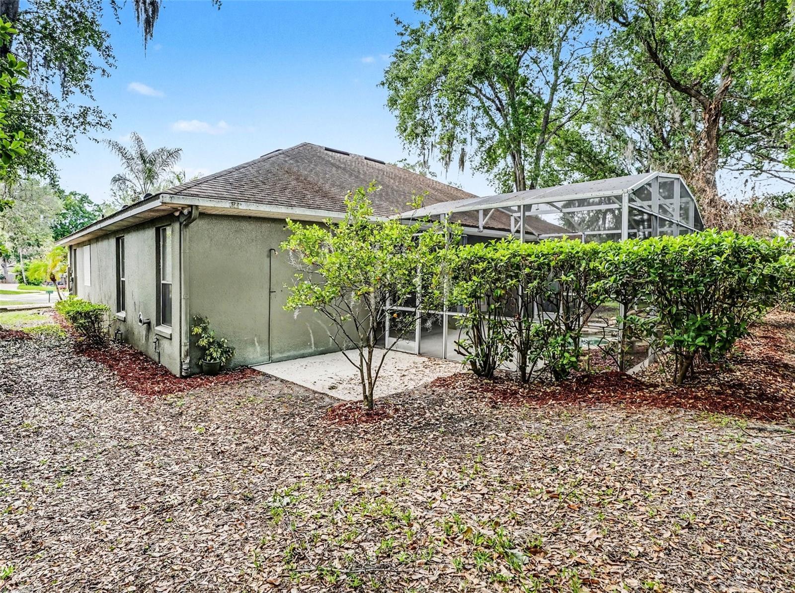 Image 43 of 50 For 609 Statenville Court