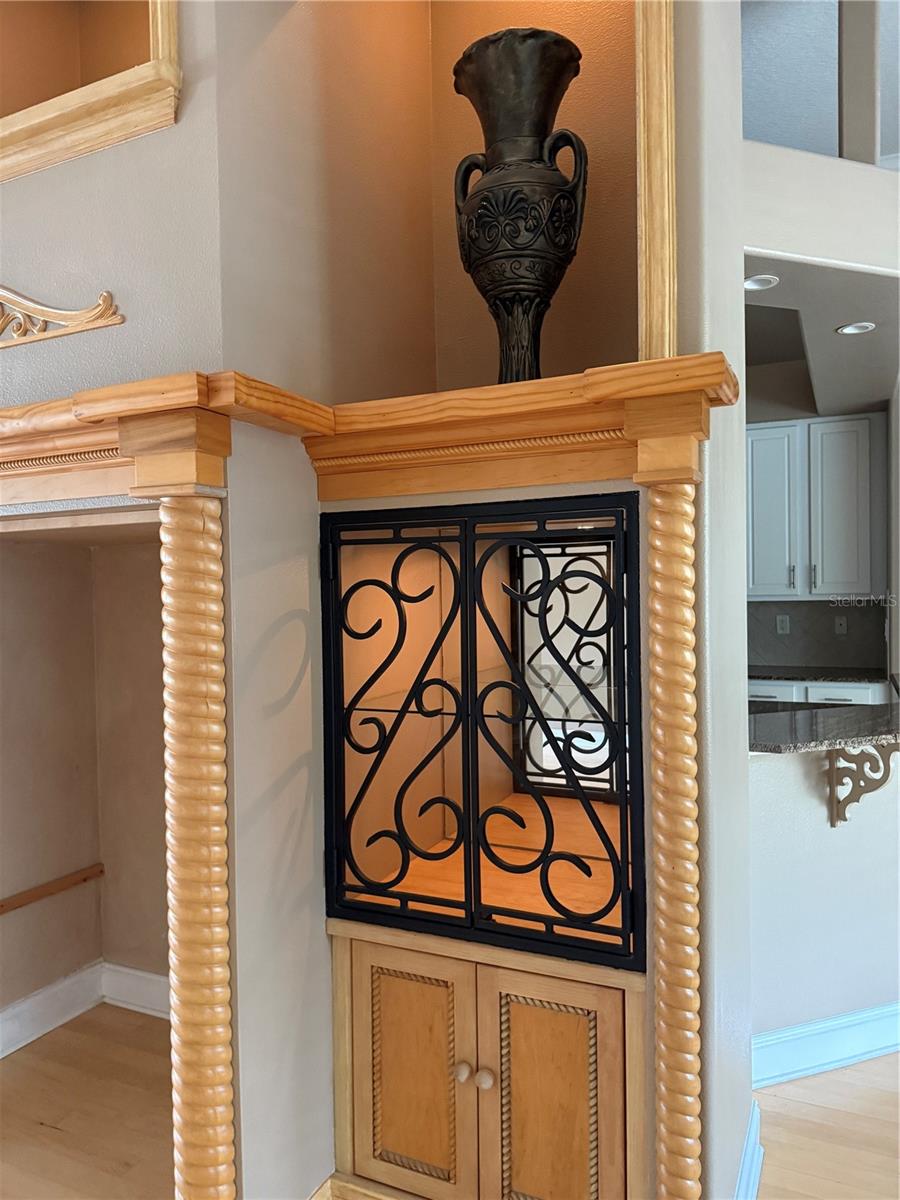 Image 9 of 50 For 609 Statenville Court