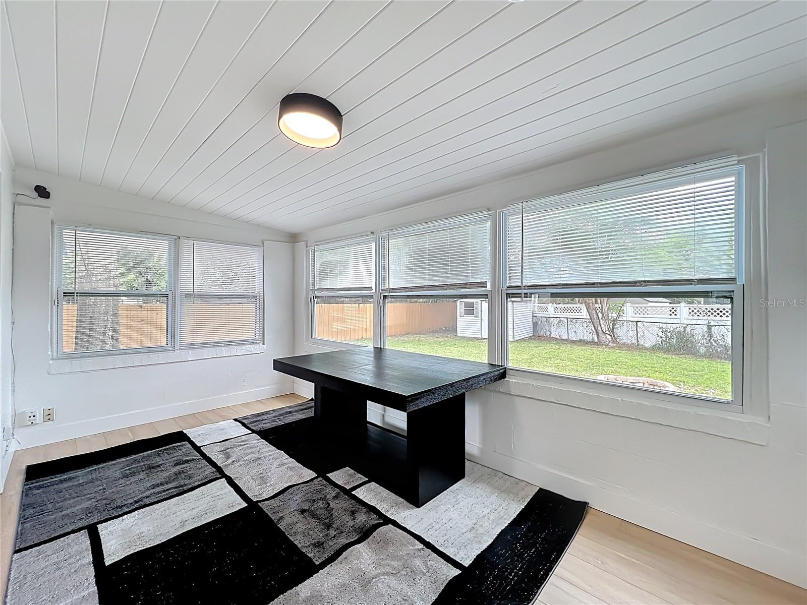 Image 14 of 23 For 1523 Silver Star Road