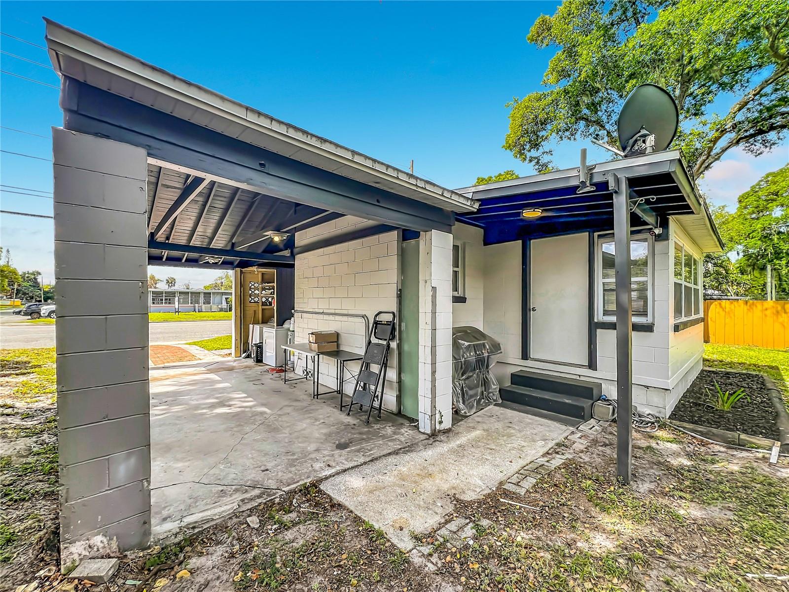 Image 18 of 23 For 1523 Silver Star Road