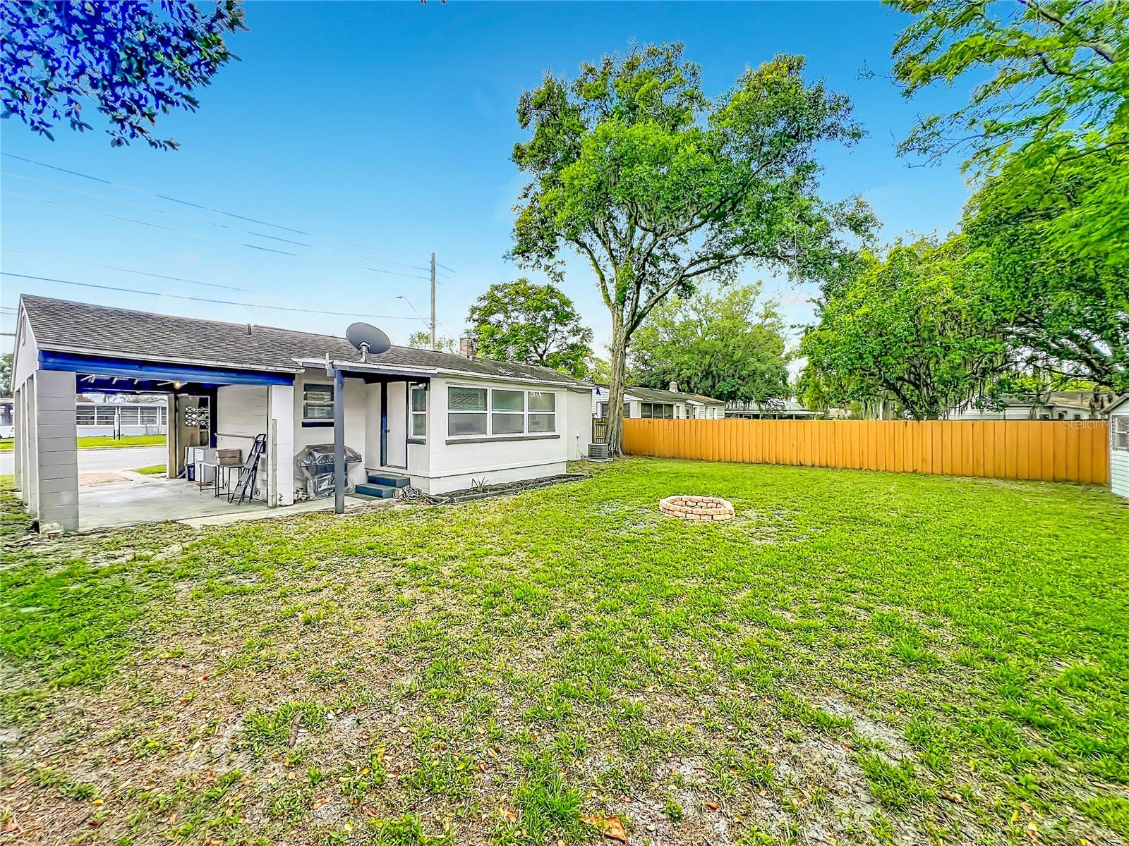 Image 19 of 23 For 1523 Silver Star Road