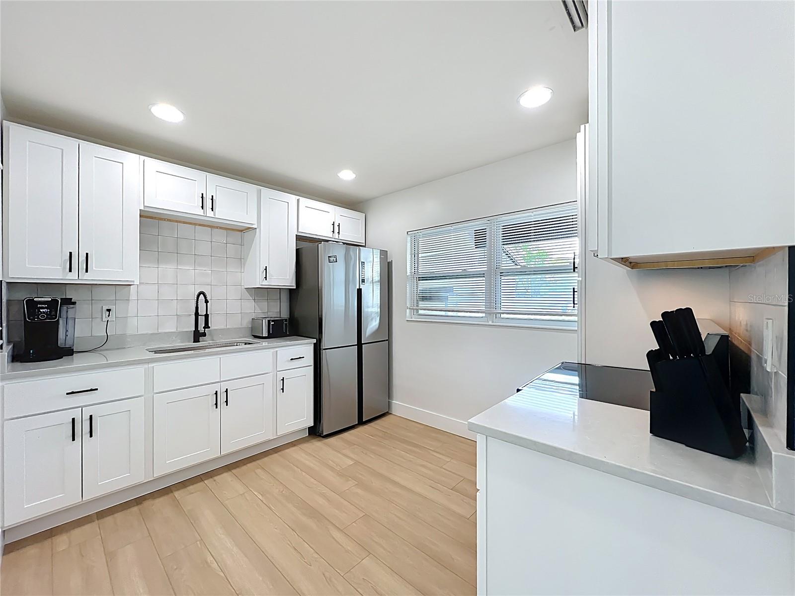 Image 8 of 23 For 1523 Silver Star Road