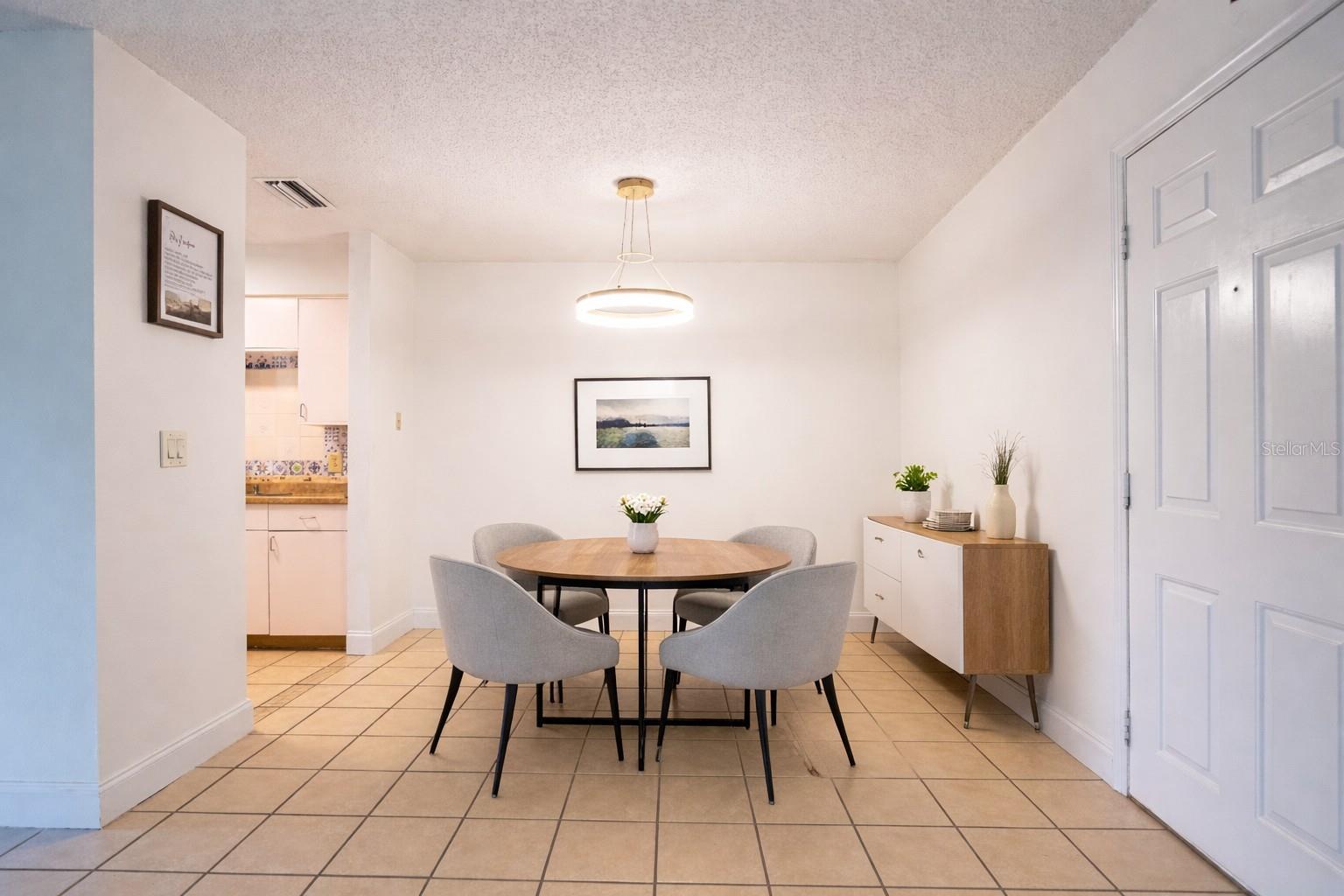 Image 5 of 44 For 101 Bent Tree Drive 75