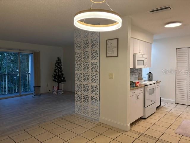 Image 9 of 44 For 101 Bent Tree Drive 75