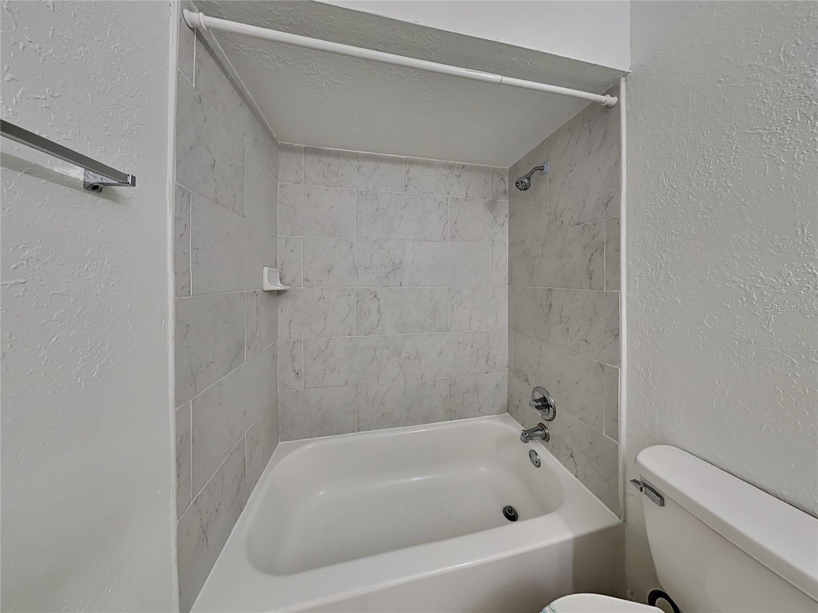 Image 14 of 17 For 3071 Willow Bend Boulevard