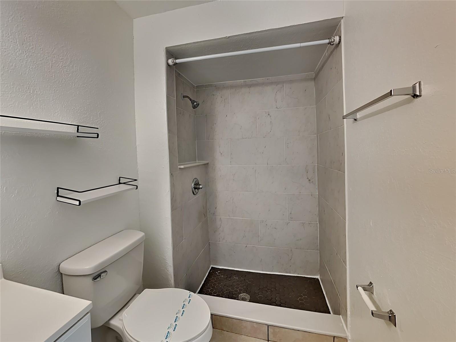 Image 7 of 17 For 3071 Willow Bend Boulevard