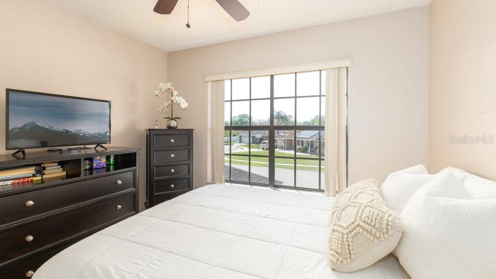 Image 13 of 29 For 11976 Ottawa Avenue