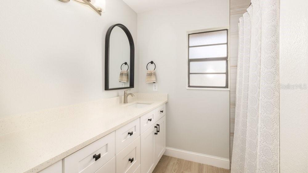 Image 15 of 29 For 11976 Ottawa Avenue