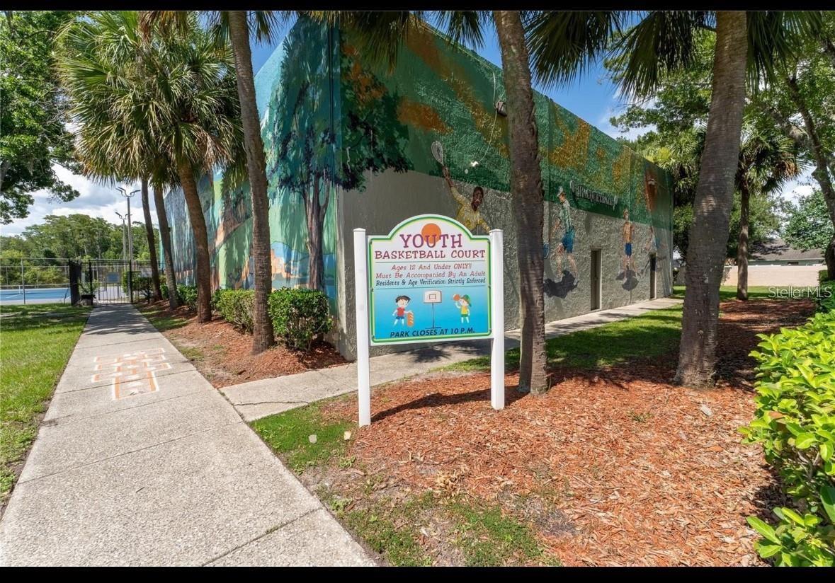 Image 26 of 29 For 11976 Ottawa Avenue