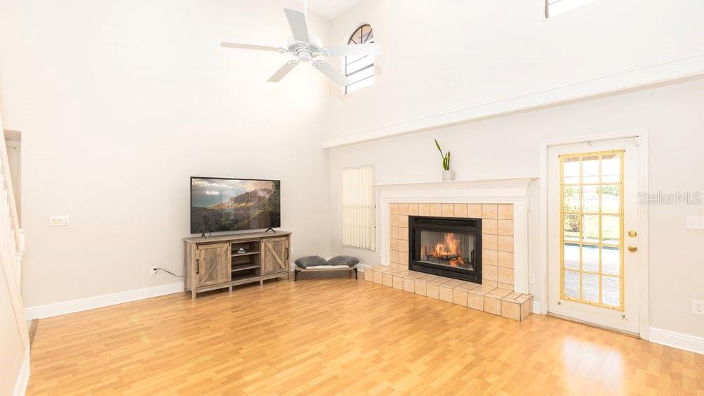 Image 6 of 29 For 11976 Ottawa Avenue