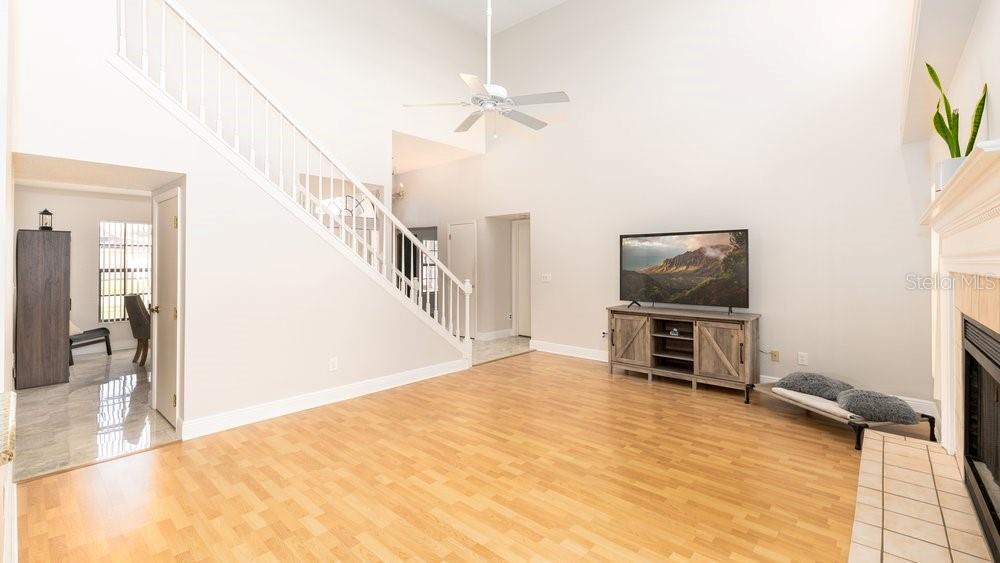 Image 7 of 29 For 11976 Ottawa Avenue