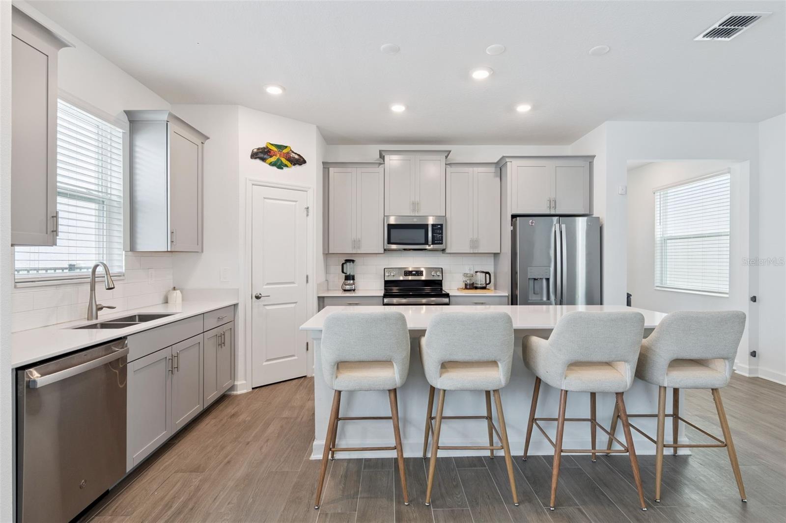 Image 4 of 27 For 9787 Introduction Way