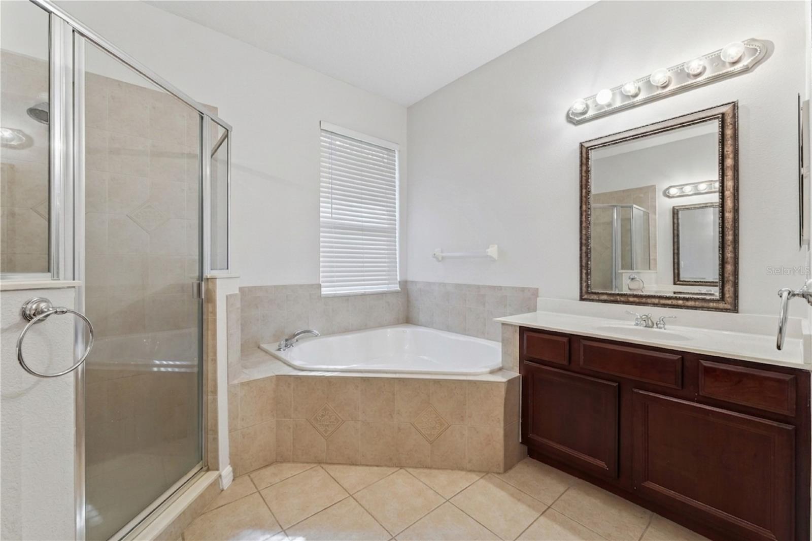 Image 15 of 27 For 9885 Leland Drive