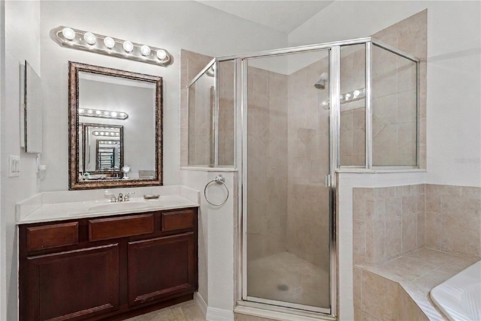 Image 16 of 27 For 9885 Leland Drive