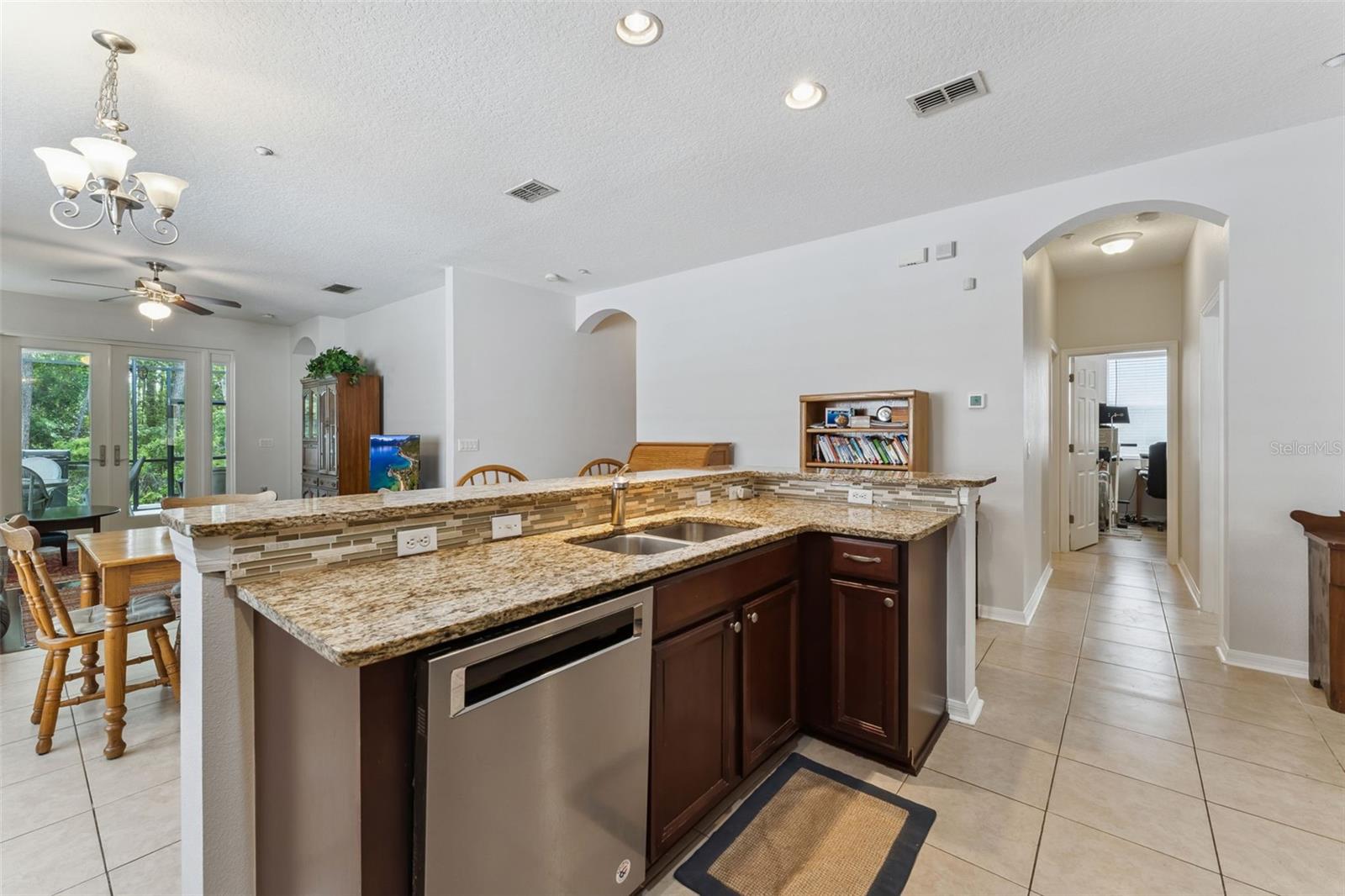 Image 5 of 27 For 9885 Leland Drive