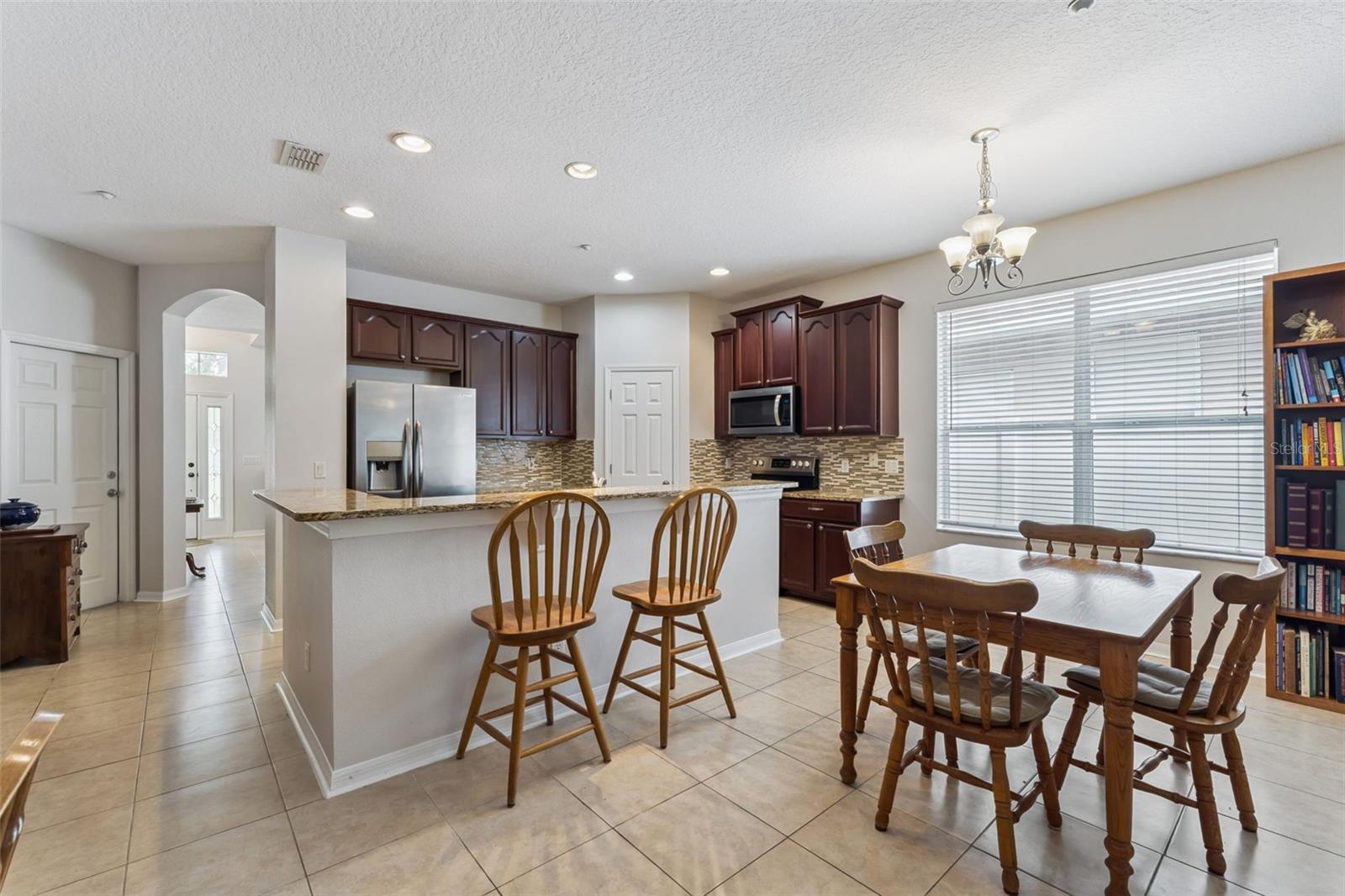 Image 7 of 27 For 9885 Leland Drive