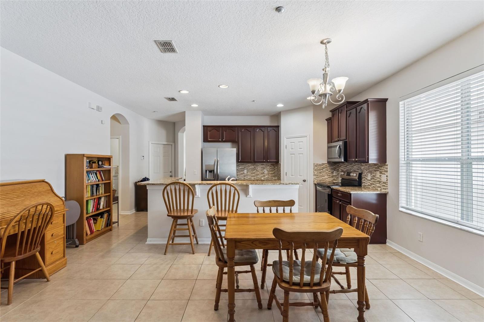 Image 8 of 27 For 9885 Leland Drive