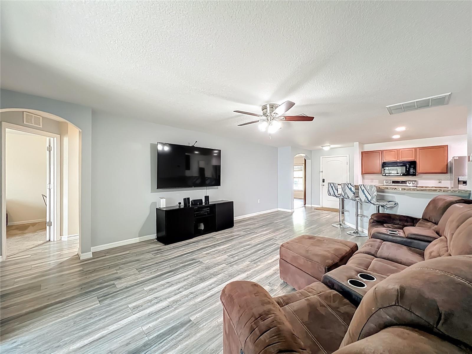 Image 8 of 19 For 2395 Bracknell Forest Trl