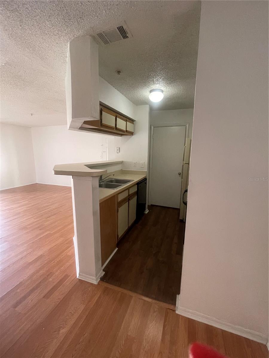 Image 5 of 15 For 249 Afton Square 107