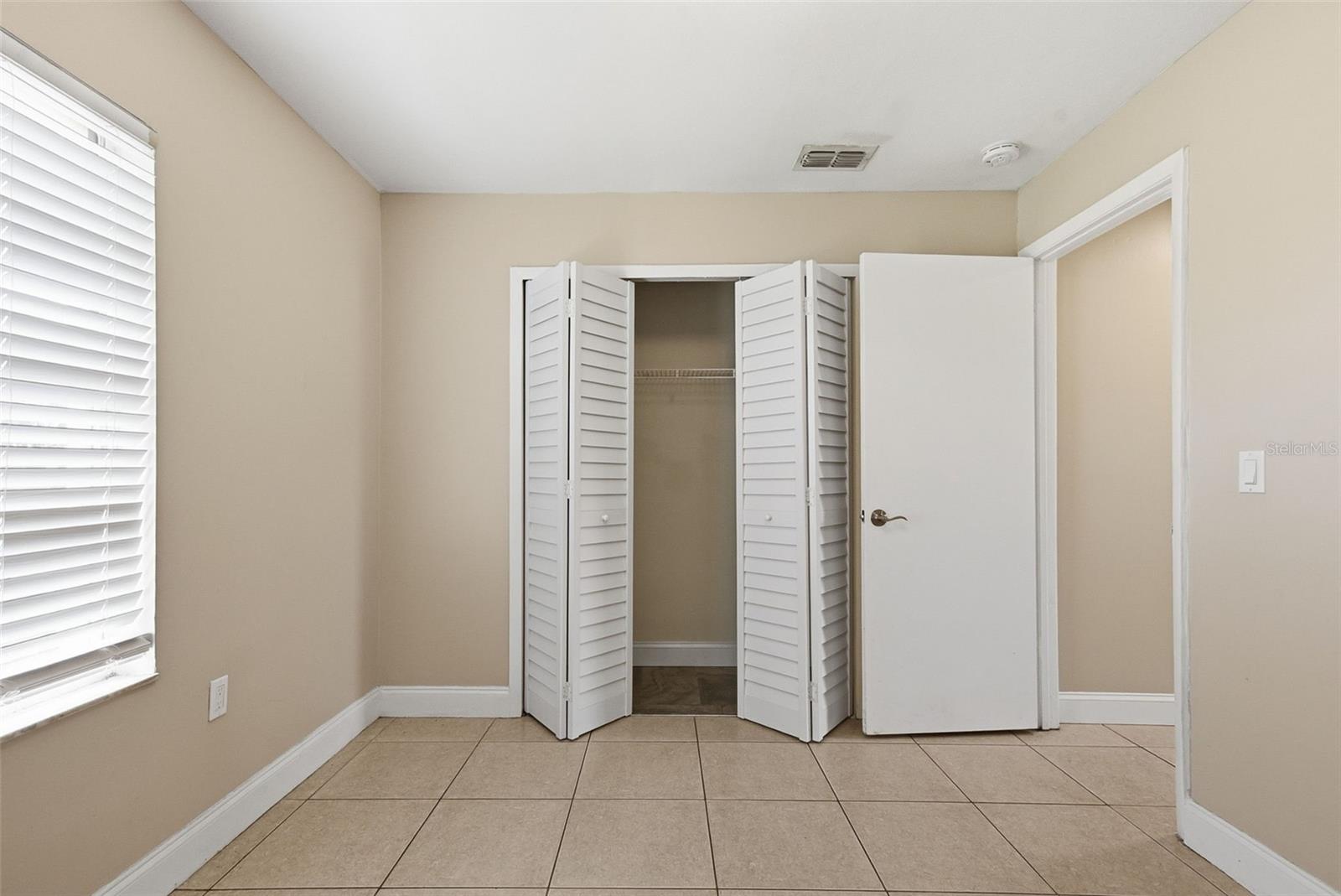 Image 18 of 31 For 2762 Myakka Drive