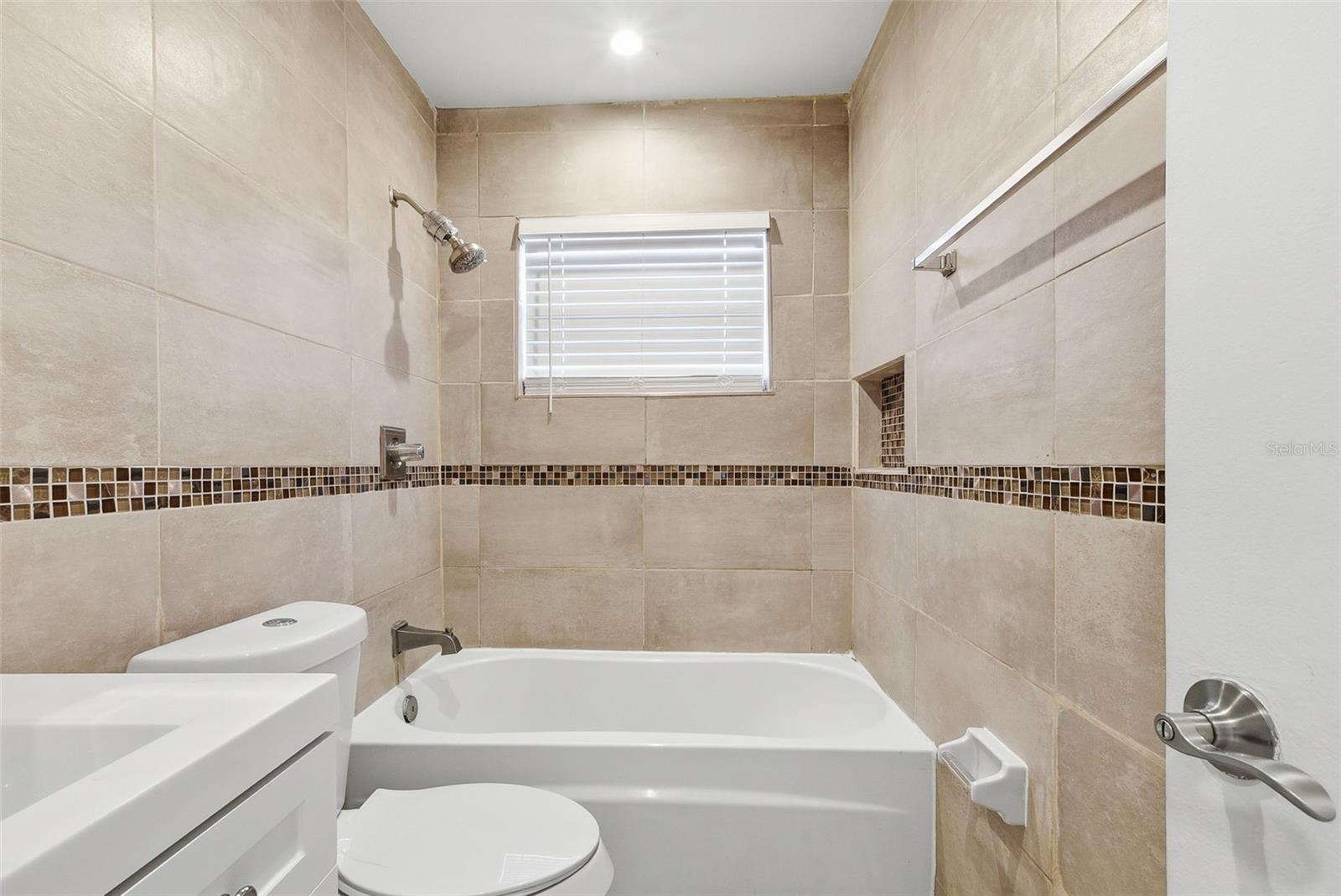 Image 21 of 31 For 2762 Myakka Drive