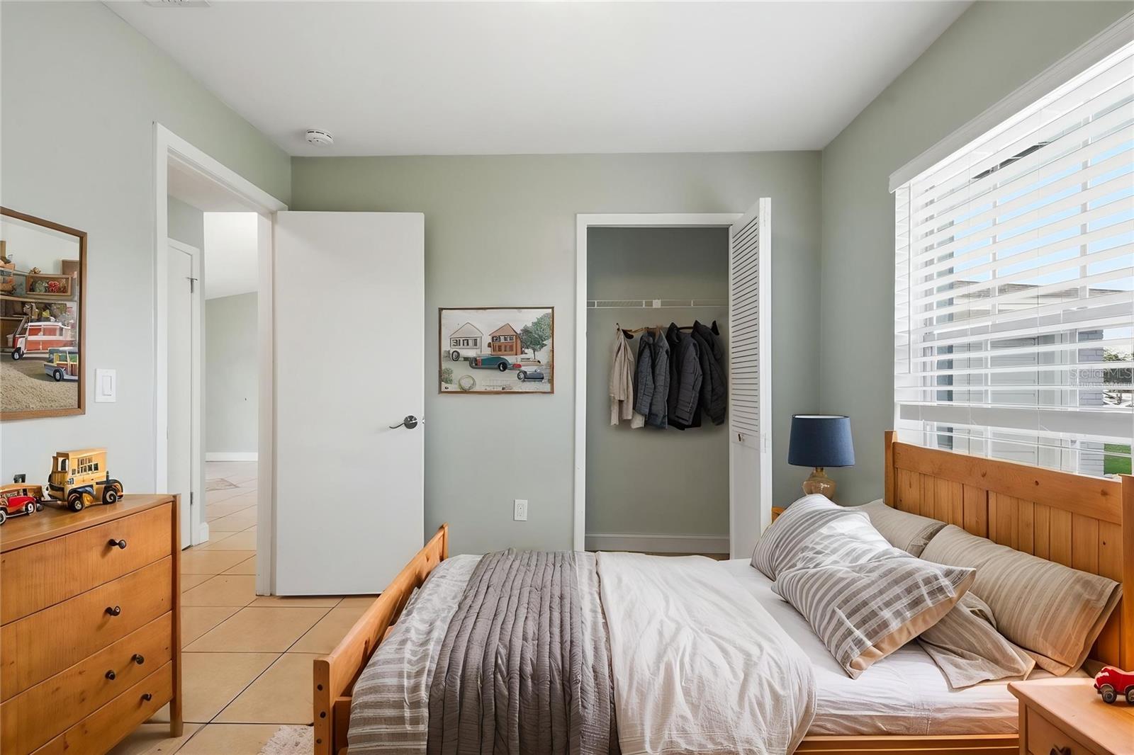 Image 5 of 31 For 2762 Myakka Drive