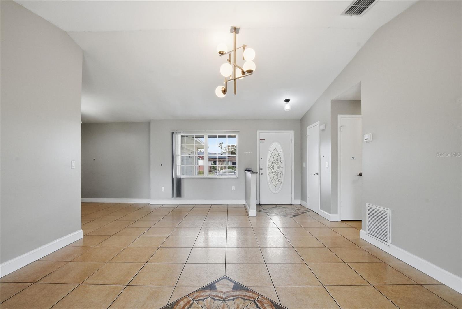 Image 7 of 31 For 2762 Myakka Drive