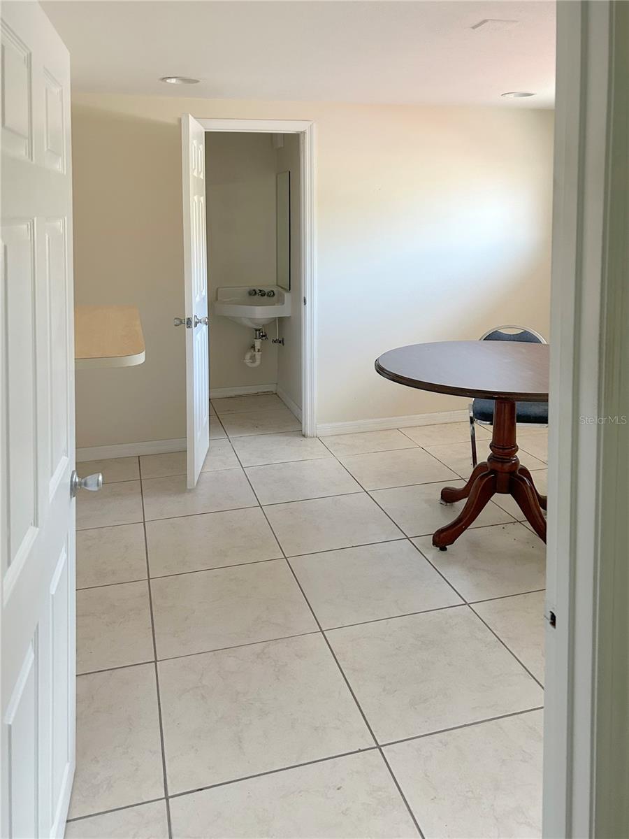 Image 12 of 12 For 706 7th Street