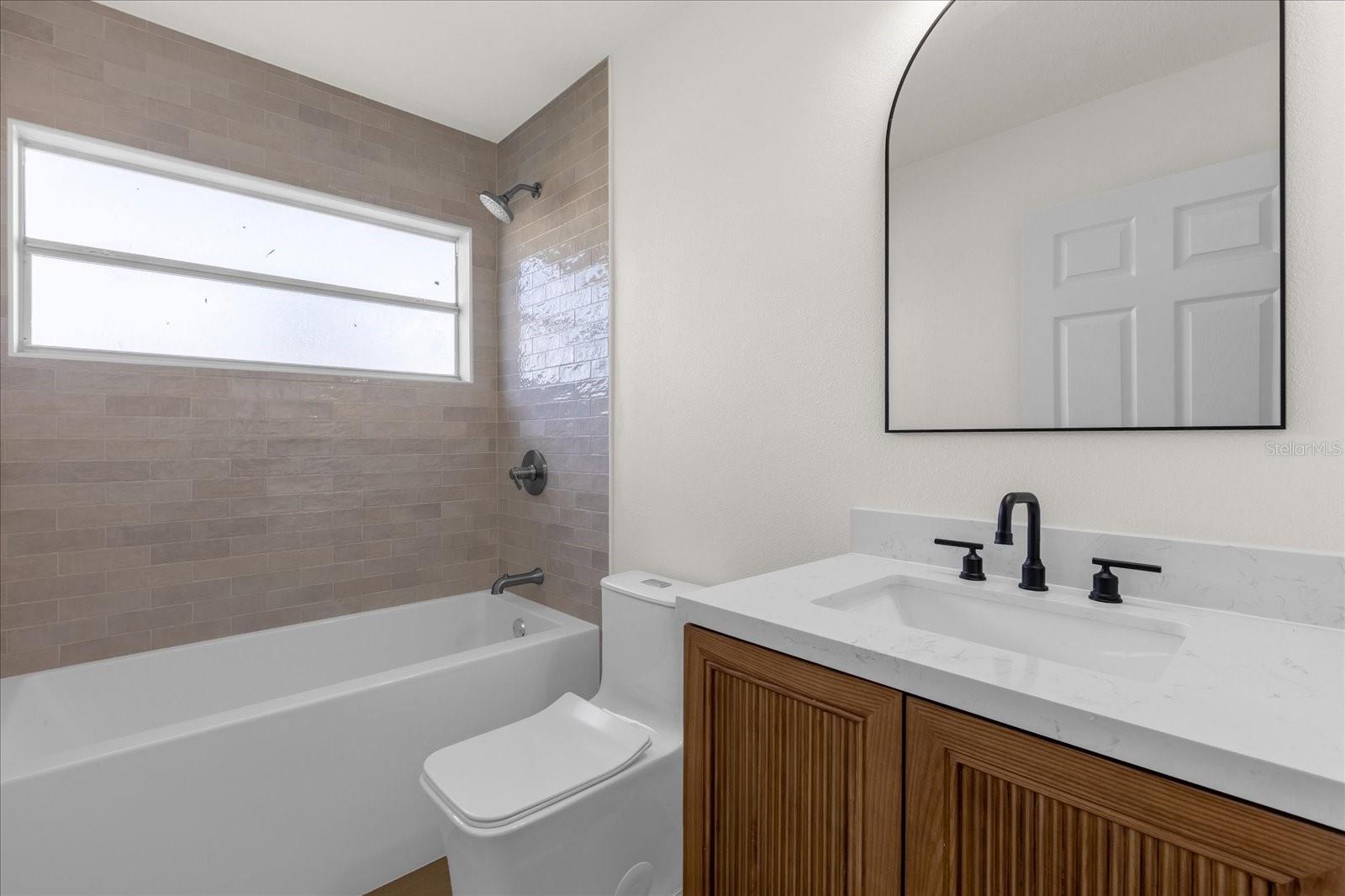 Image 20 of 27 For 14602 Pine Forest Court
