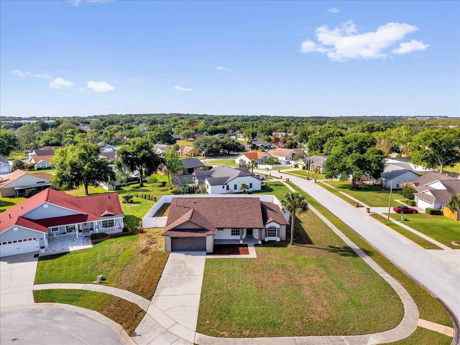 Image 25 of 27 For 14602 Pine Forest Court