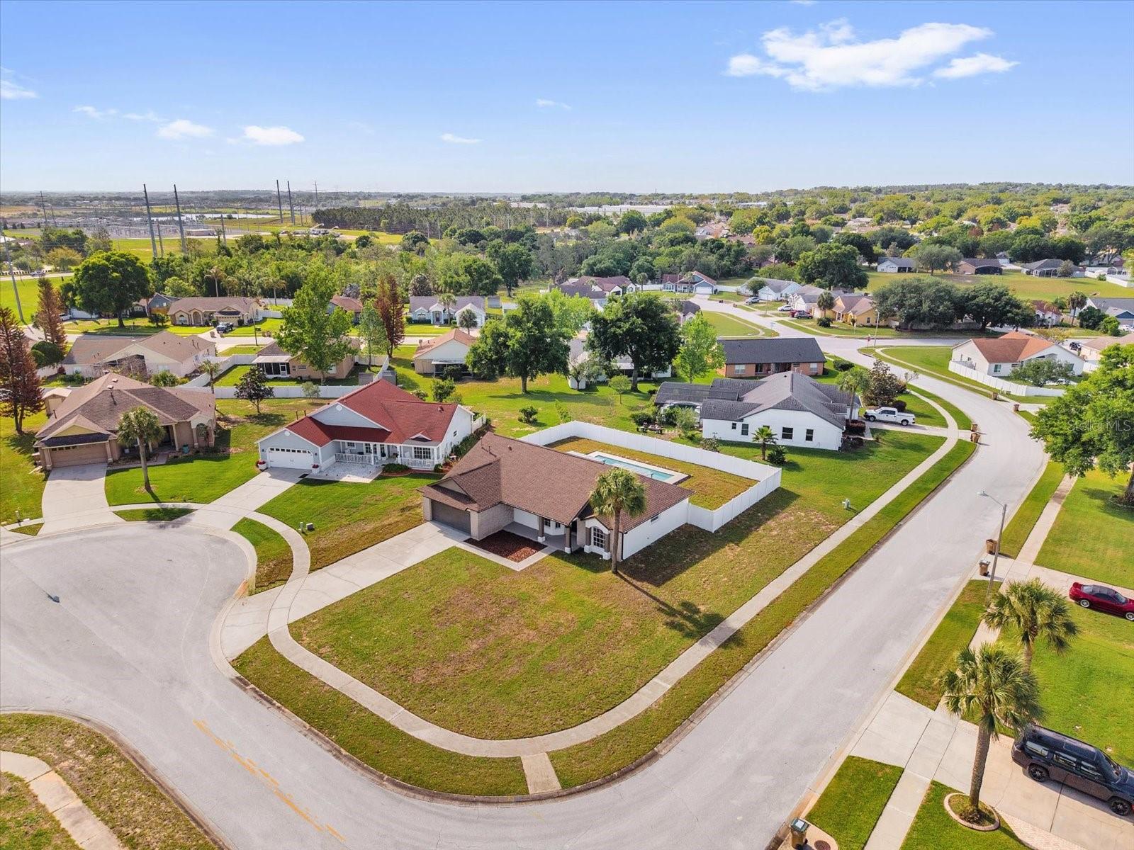 Image 26 of 27 For 14602 Pine Forest Court
