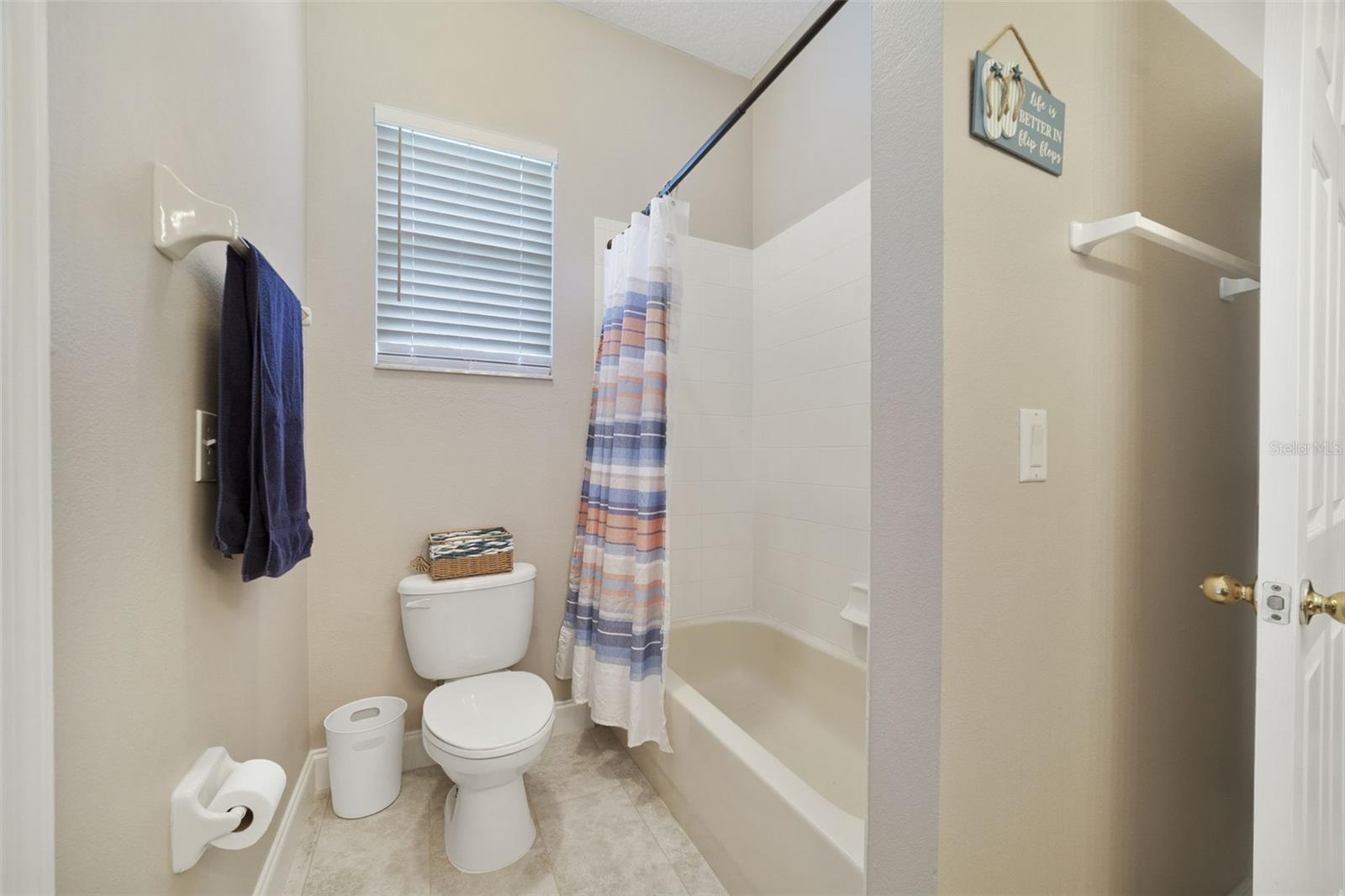 Image 18 of 33 For 6695 Lake Carlisle Boulevard