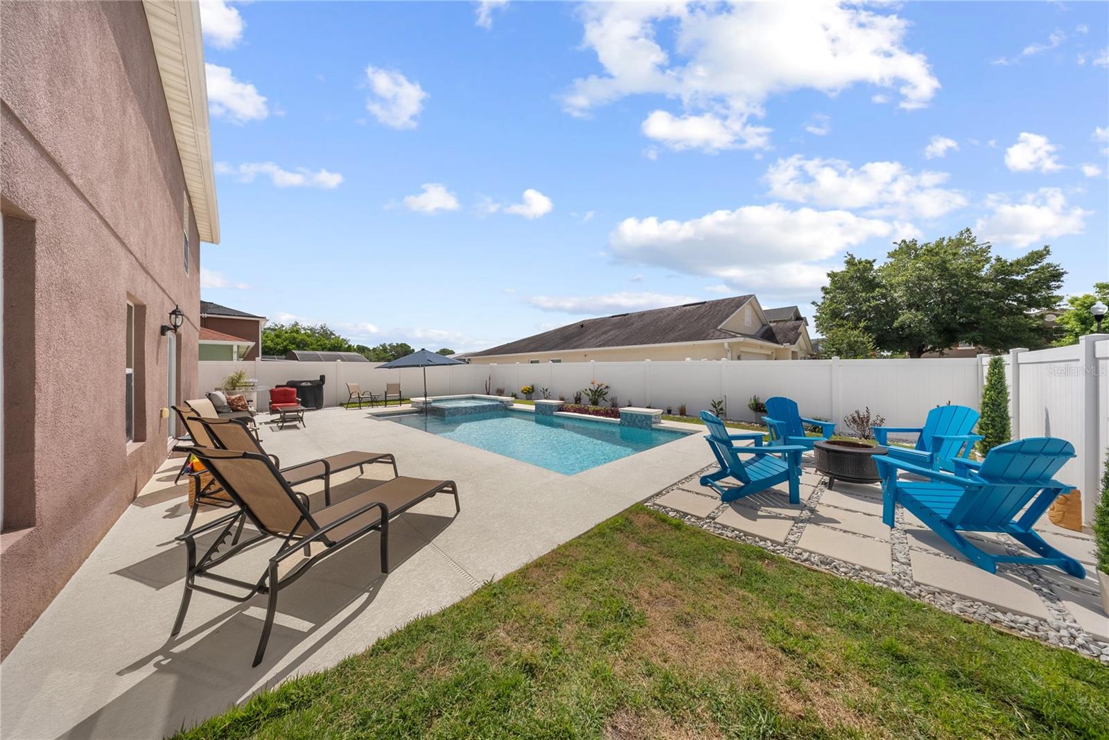 Image 26 of 64 For 15600 Kalihna Court