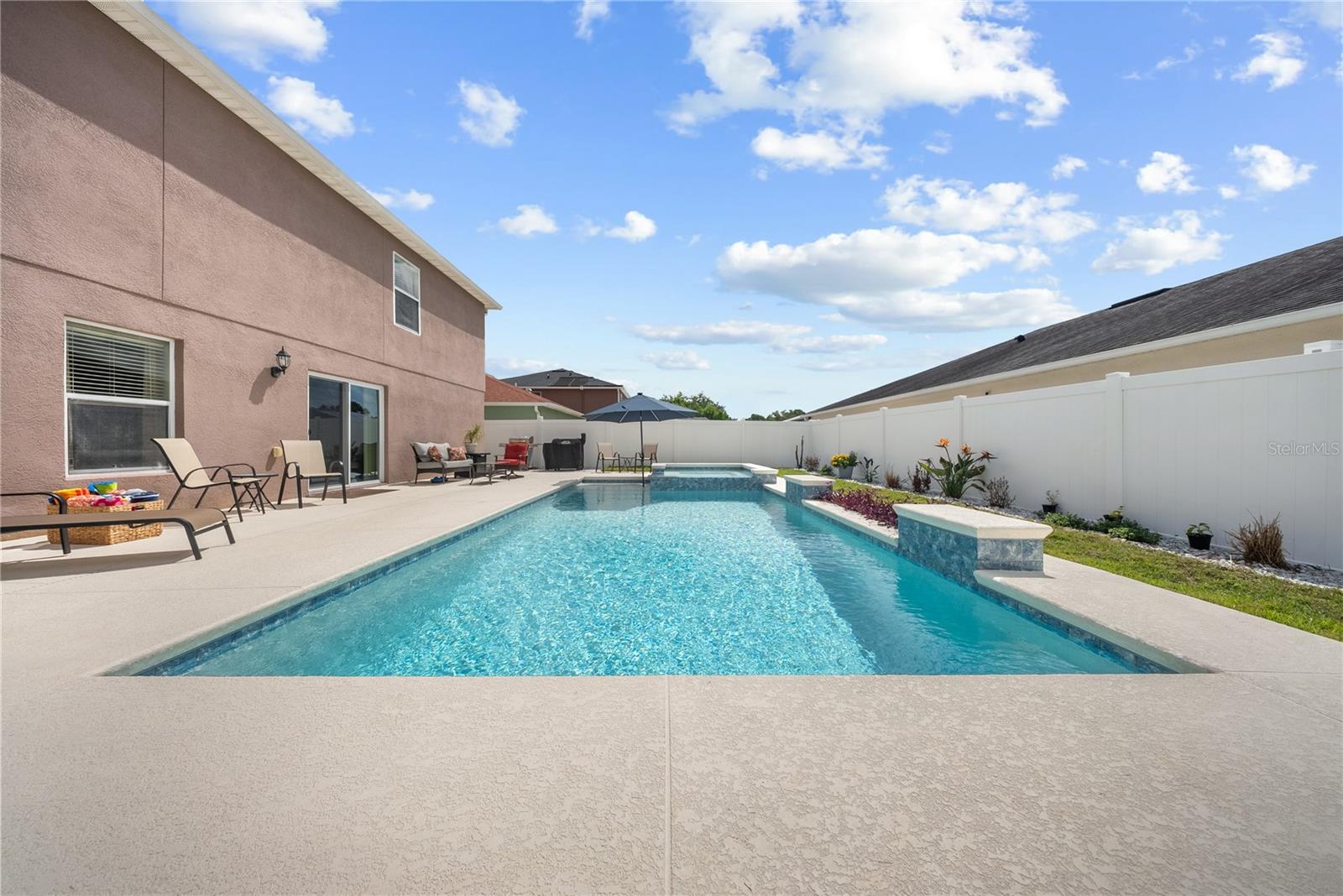 Image 4 of 64 For 15600 Kalihna Court