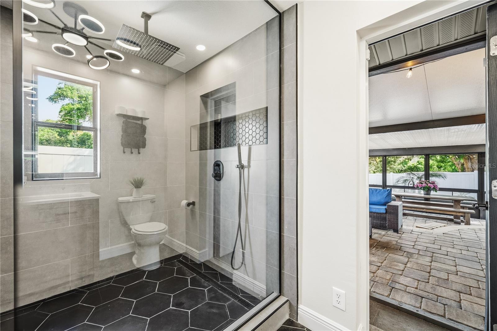 Image 21 of 41 For 419 Navarre Way