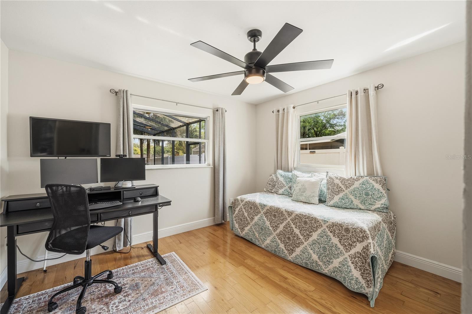 Image 26 of 41 For 419 Navarre Way