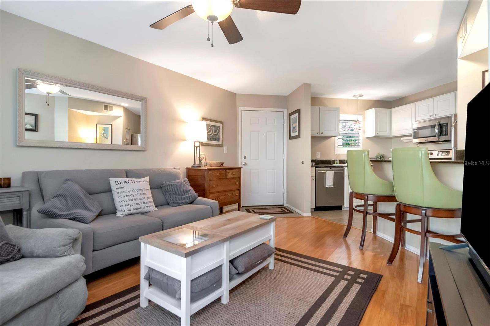 Image 6 of 23 For 115 112th Avenue Ne 803