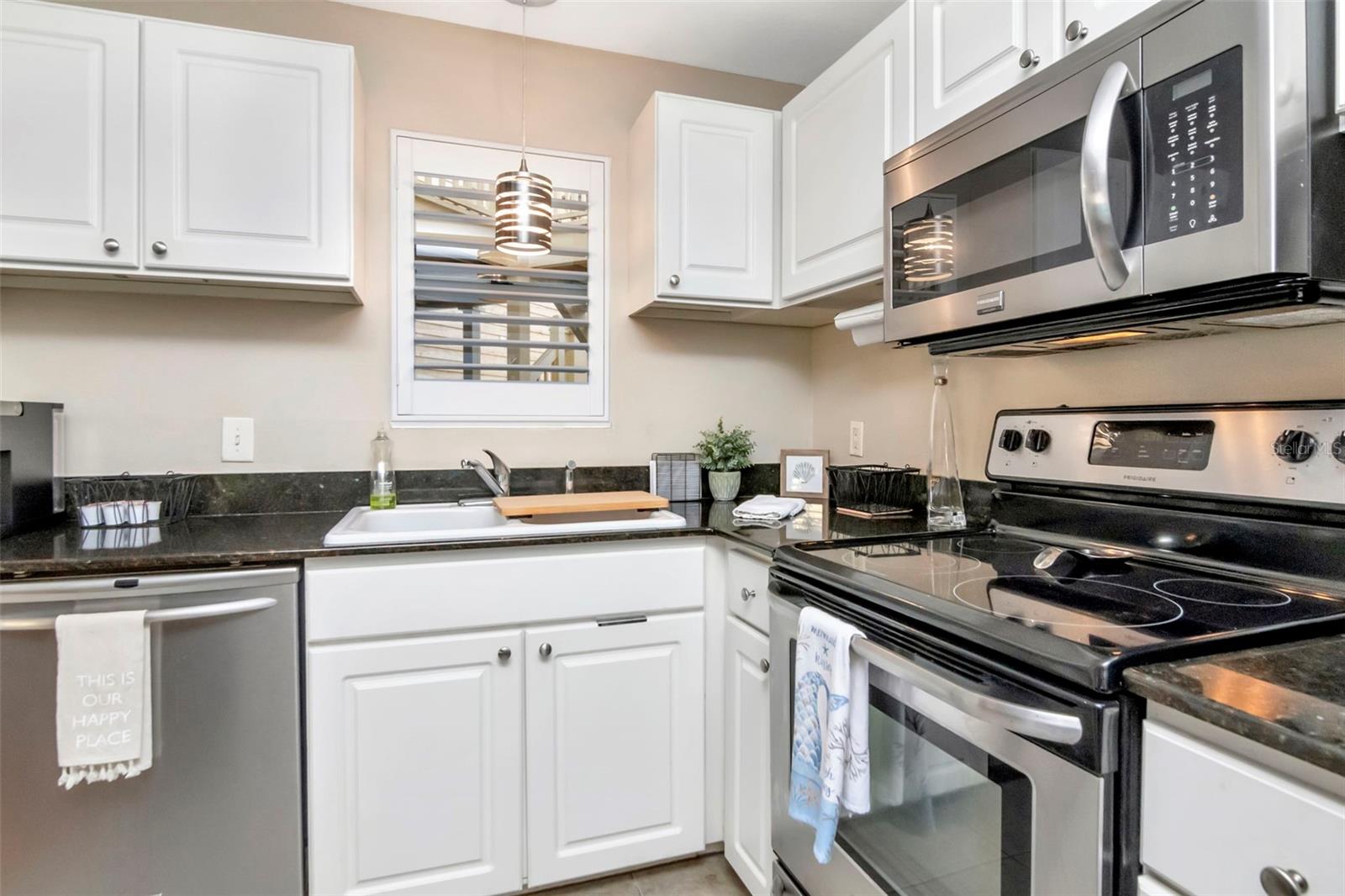 Image 9 of 23 For 115 112th Avenue Ne 803