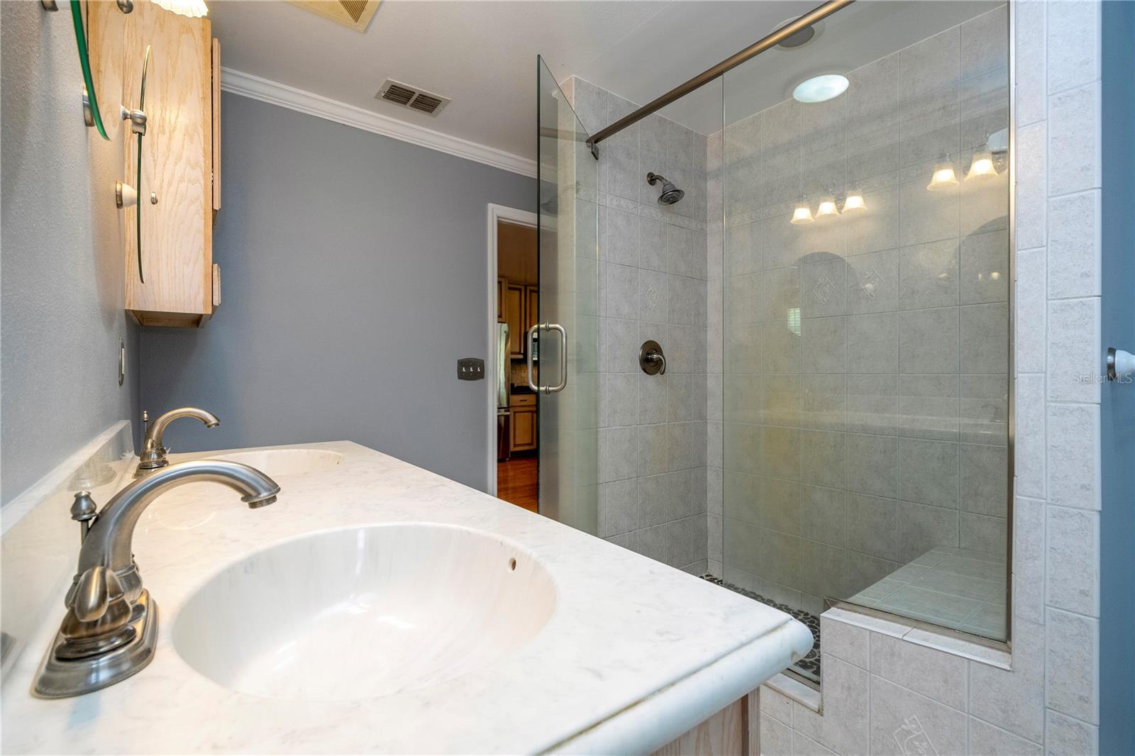 Image 19 of 47 For 8595 Millinockett Lane