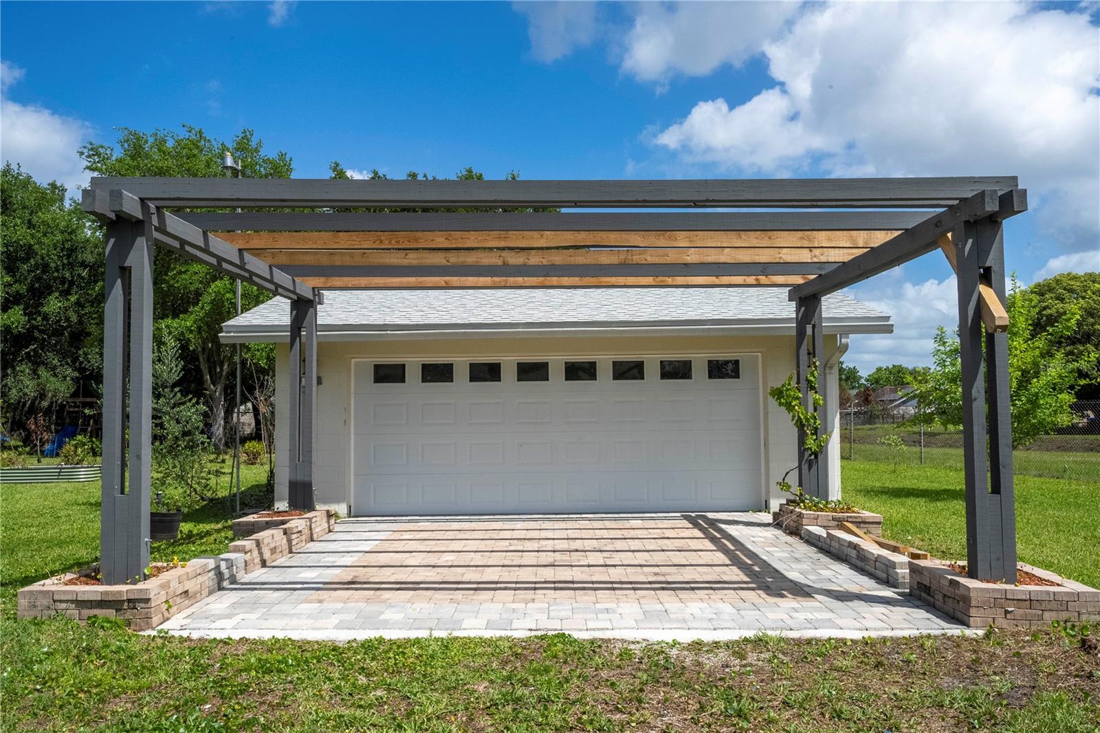 Image 24 of 47 For 8595 Millinockett Lane