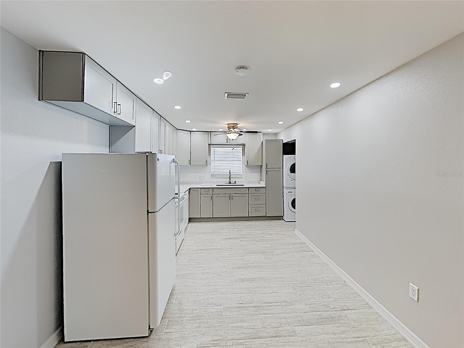Image 3 of 12 For 525 Conway Road 91