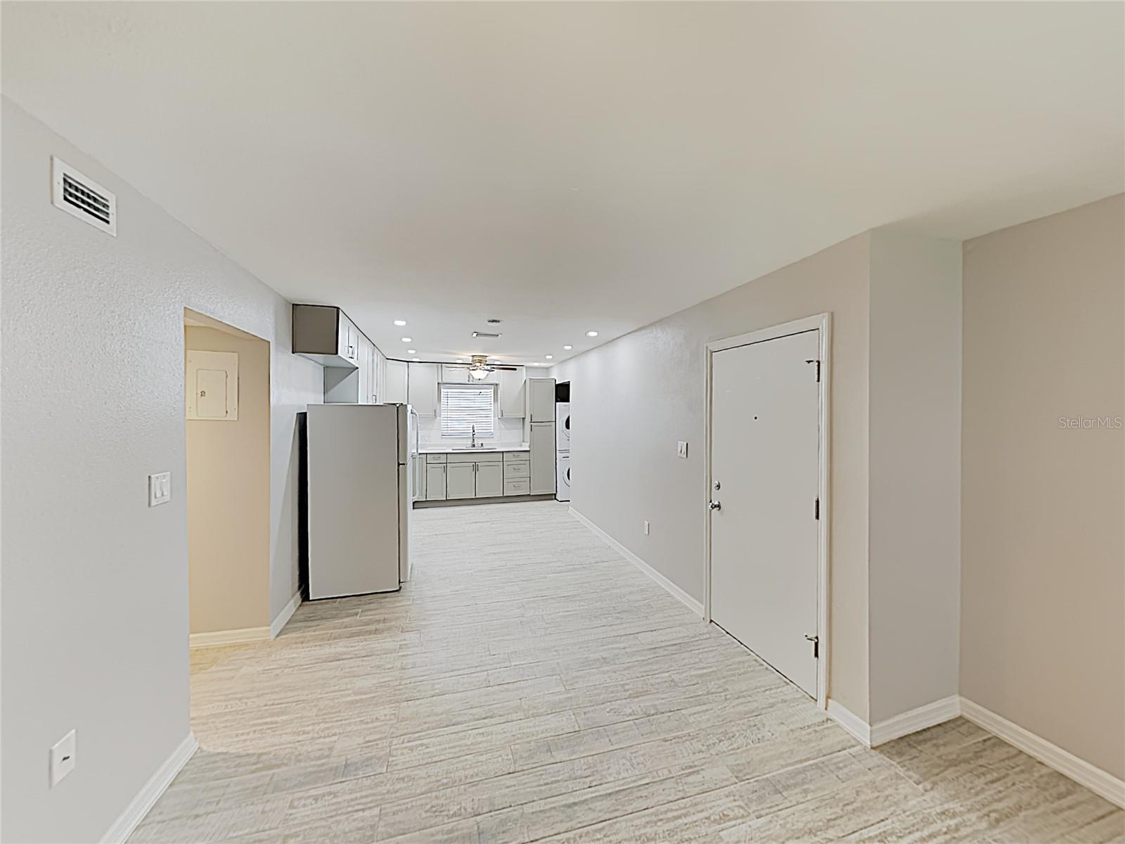 Image 4 of 12 For 525 Conway Road 91